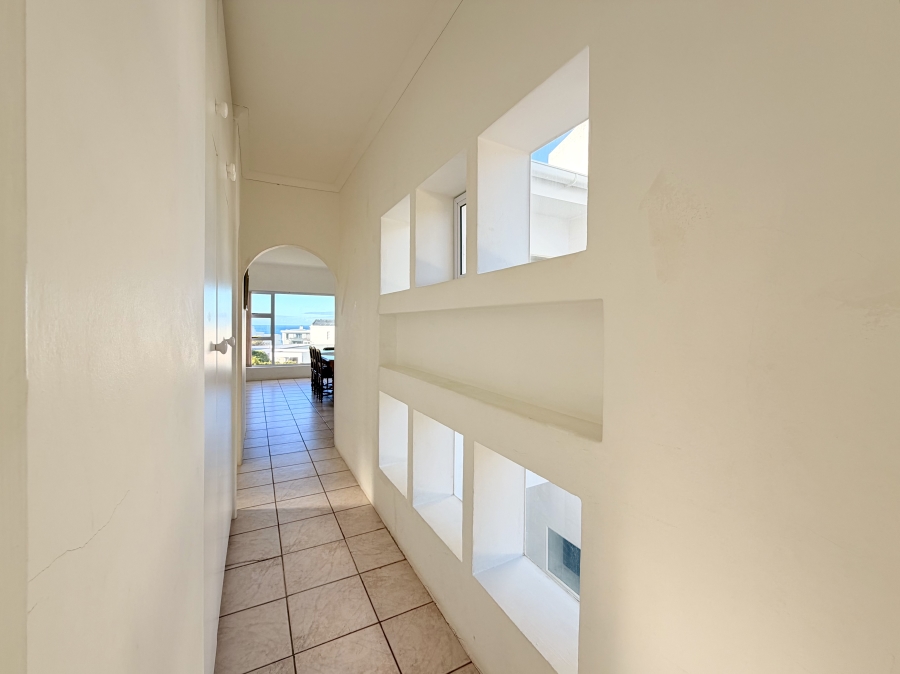 5 Bedroom Property for Sale in Vermont Western Cape